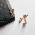 Auskarai 0,7×0,7cm.