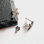 Auskarai 1,3×0,9cm.