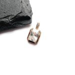 Pakabukas 1,5×0,8cm.