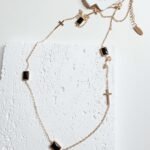 Ilgas kaklo papuošalas