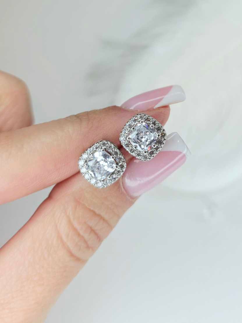 IMG_COM_202511251148397953 Auskarai 1,2cm.skersmuo - Image 1