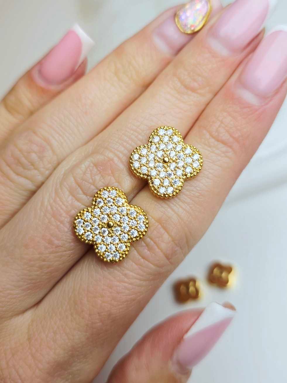 IMG_COM_202512091611013610