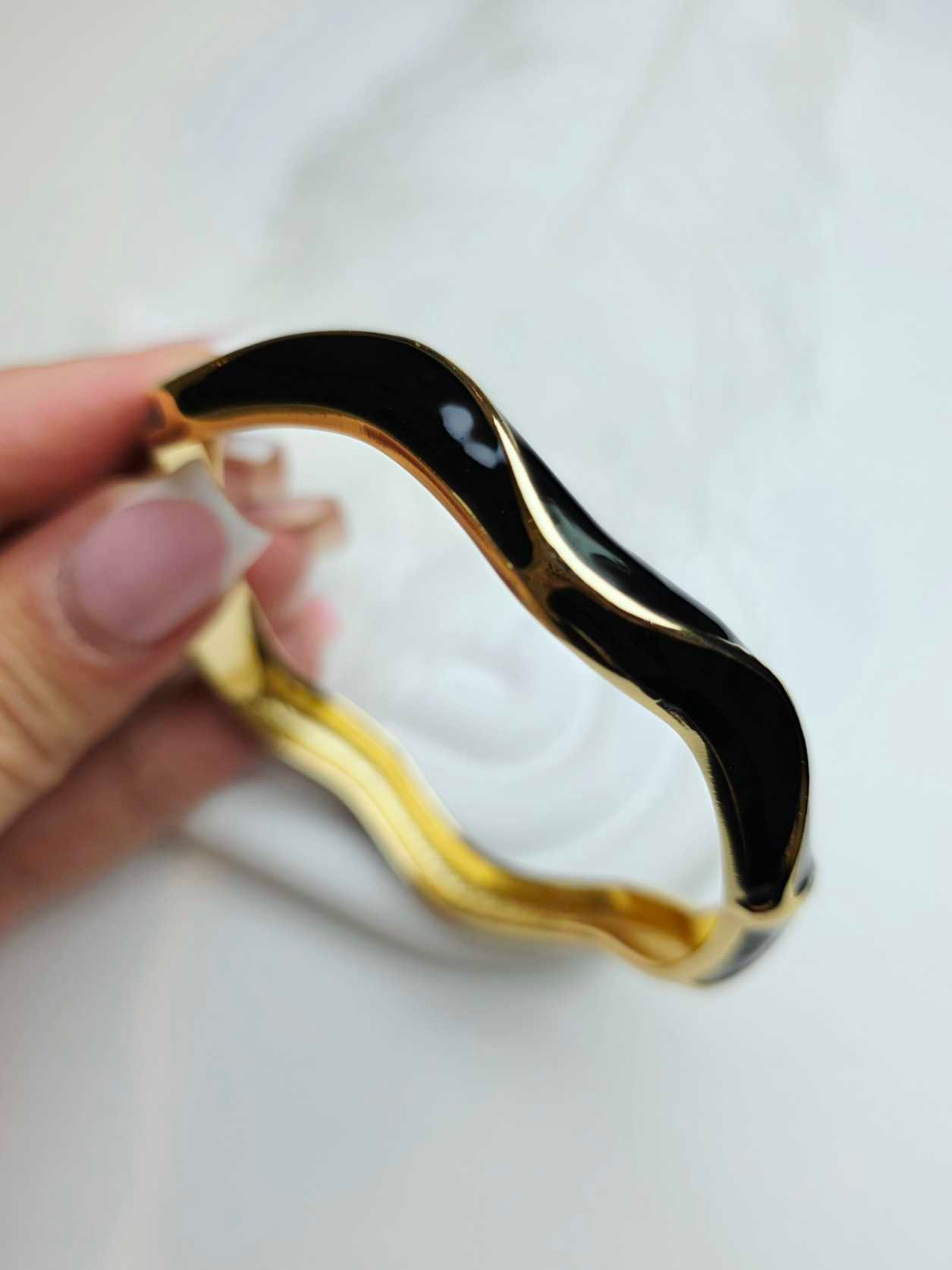 IMG_COM_202512101222133681