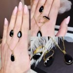 Auskarai ir kaklo papuošalas